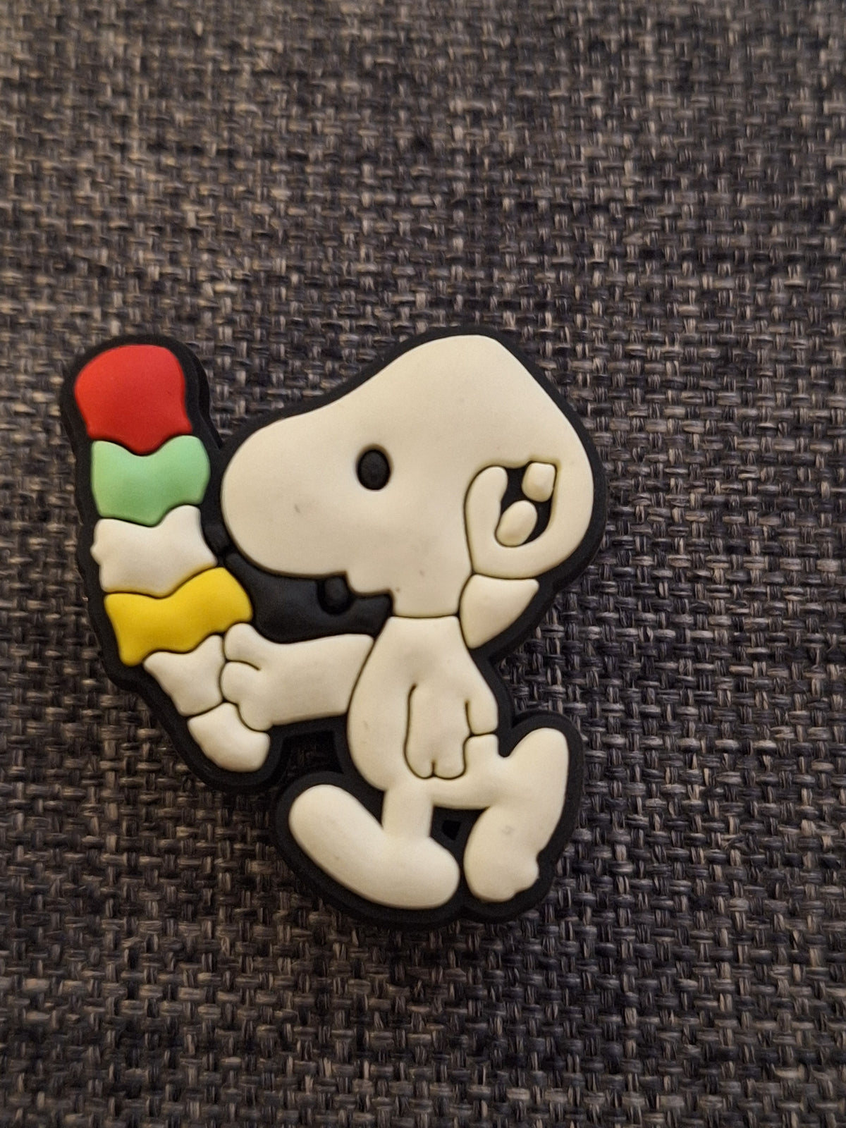Shoe charms snoopy