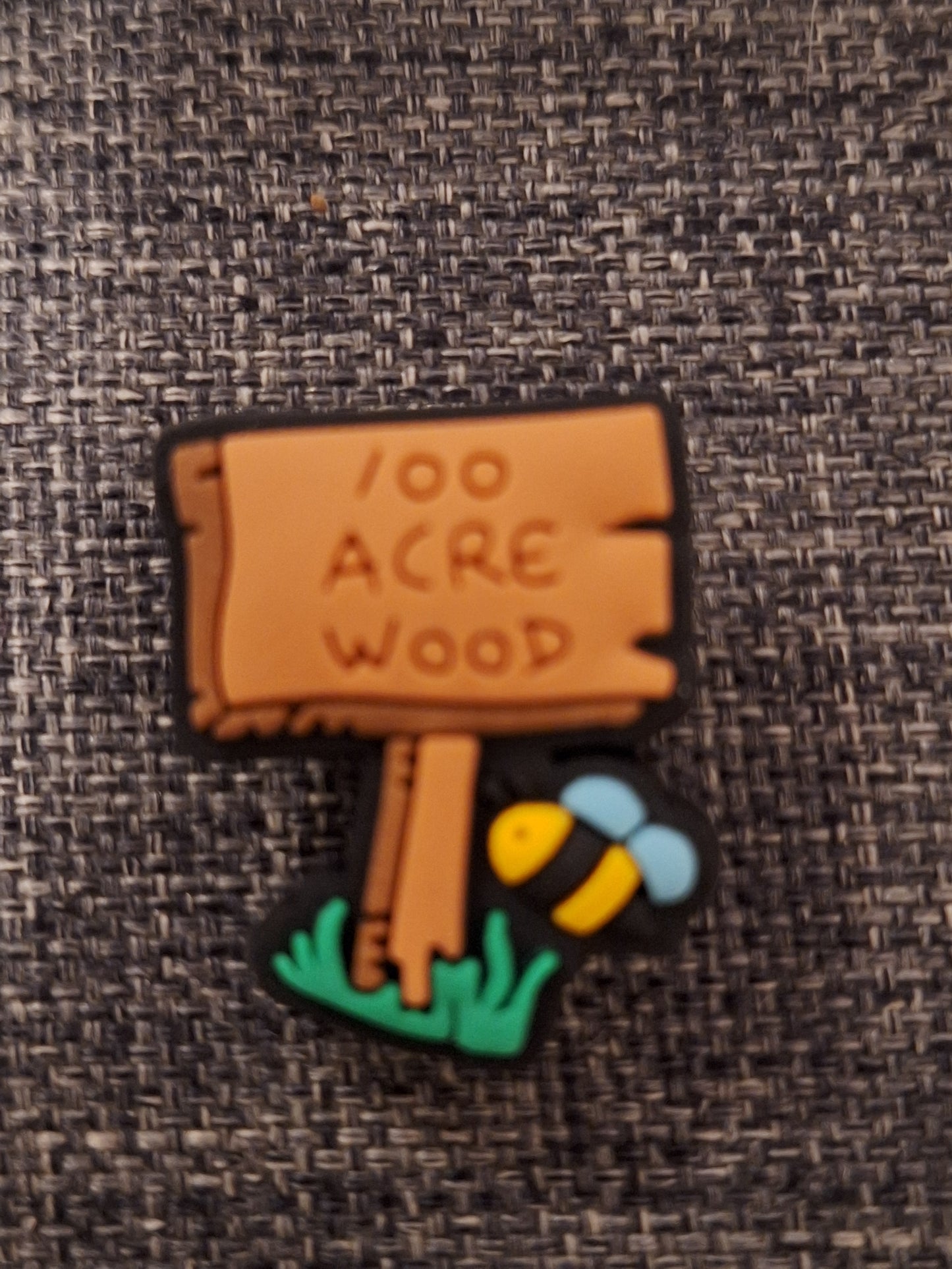 Shoe charms winnie the pooh